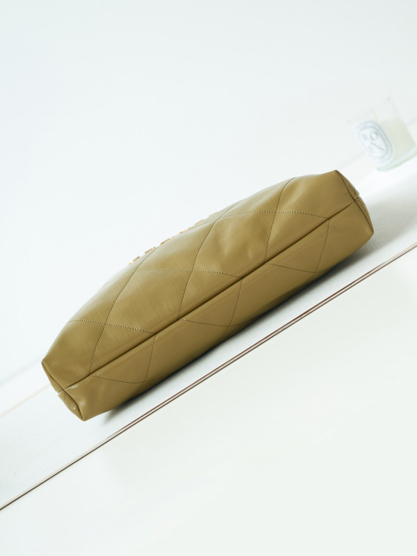 CL 22 HANDBAG